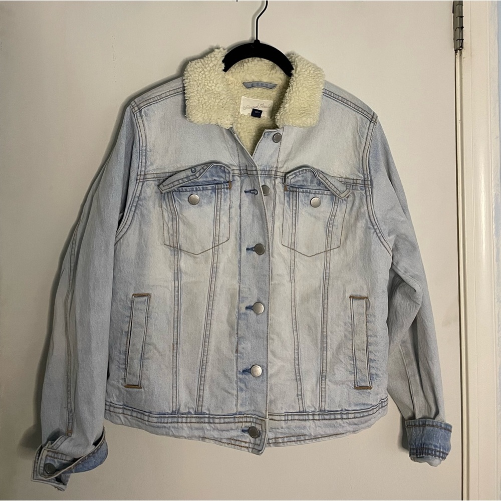 Universal Thread Jean jacket with Sherpa lining